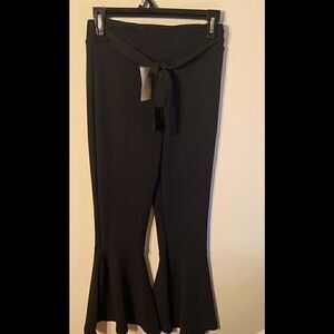🎉Women’s Out Of Order Mid Rise Pull on design Flare Pants multiple